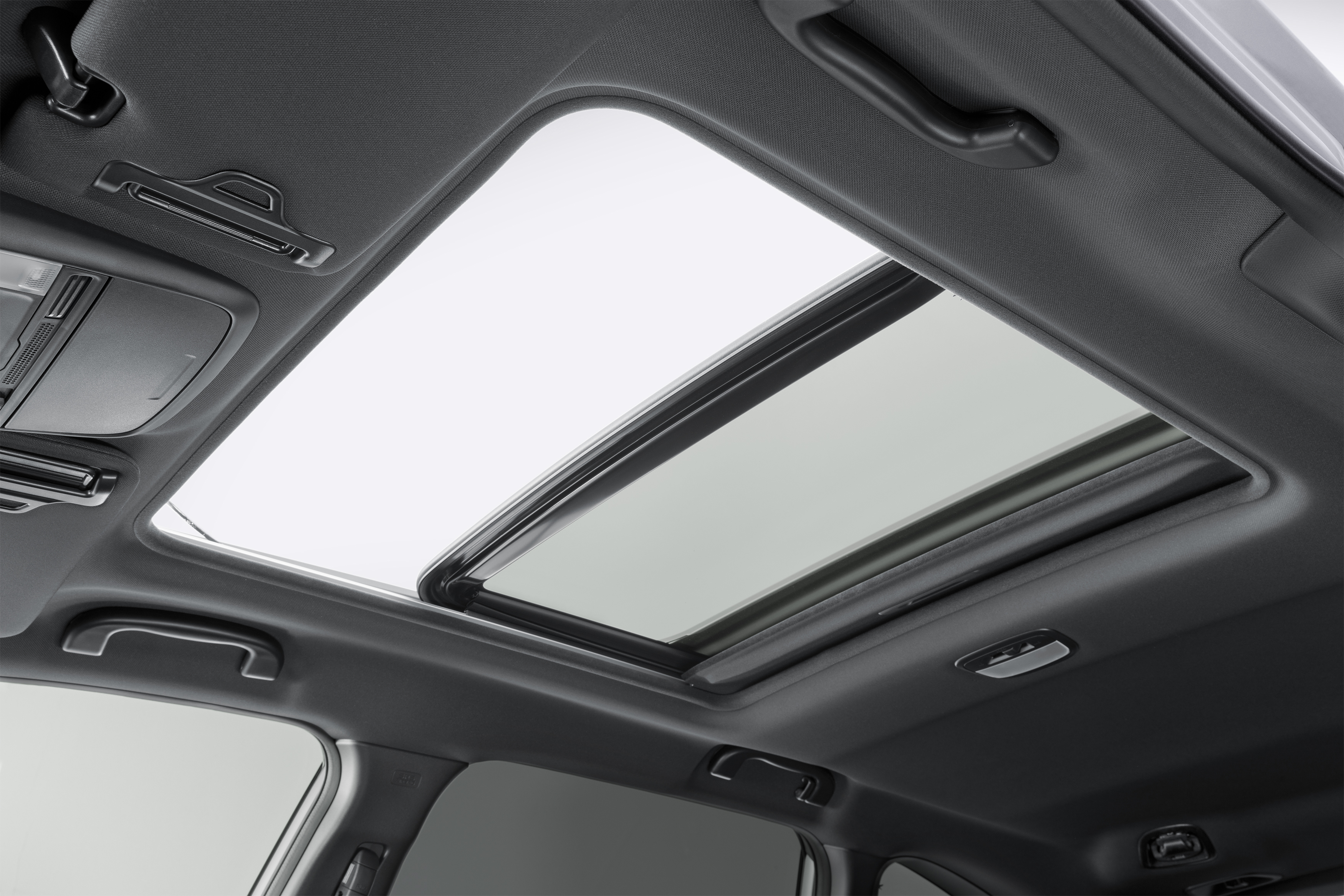Фото Subaru Forester Hybrid